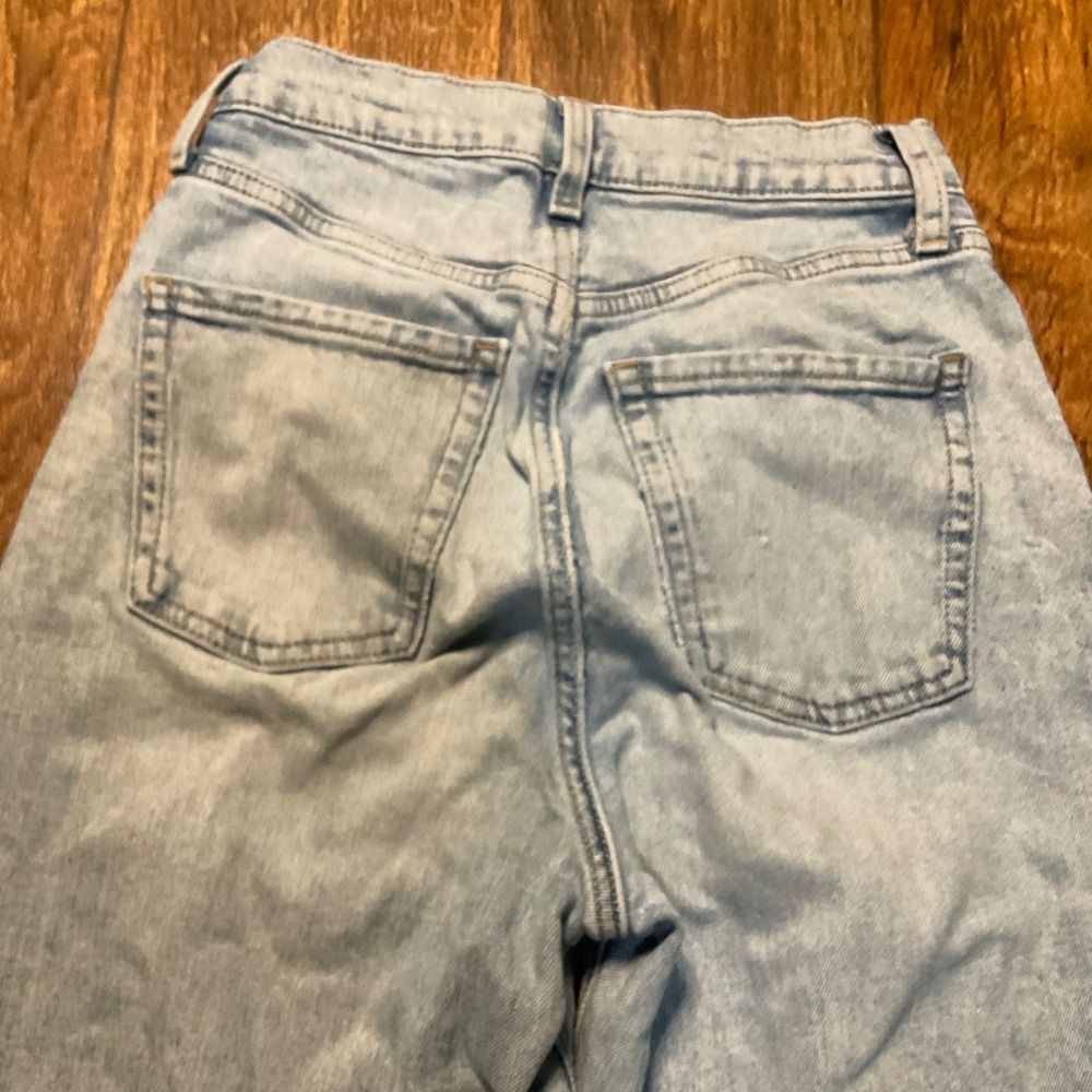 Old Navy Mom Jean Size 2 Light Wash Raw Hem Womens Denim Jeans - Picture 8 of 11